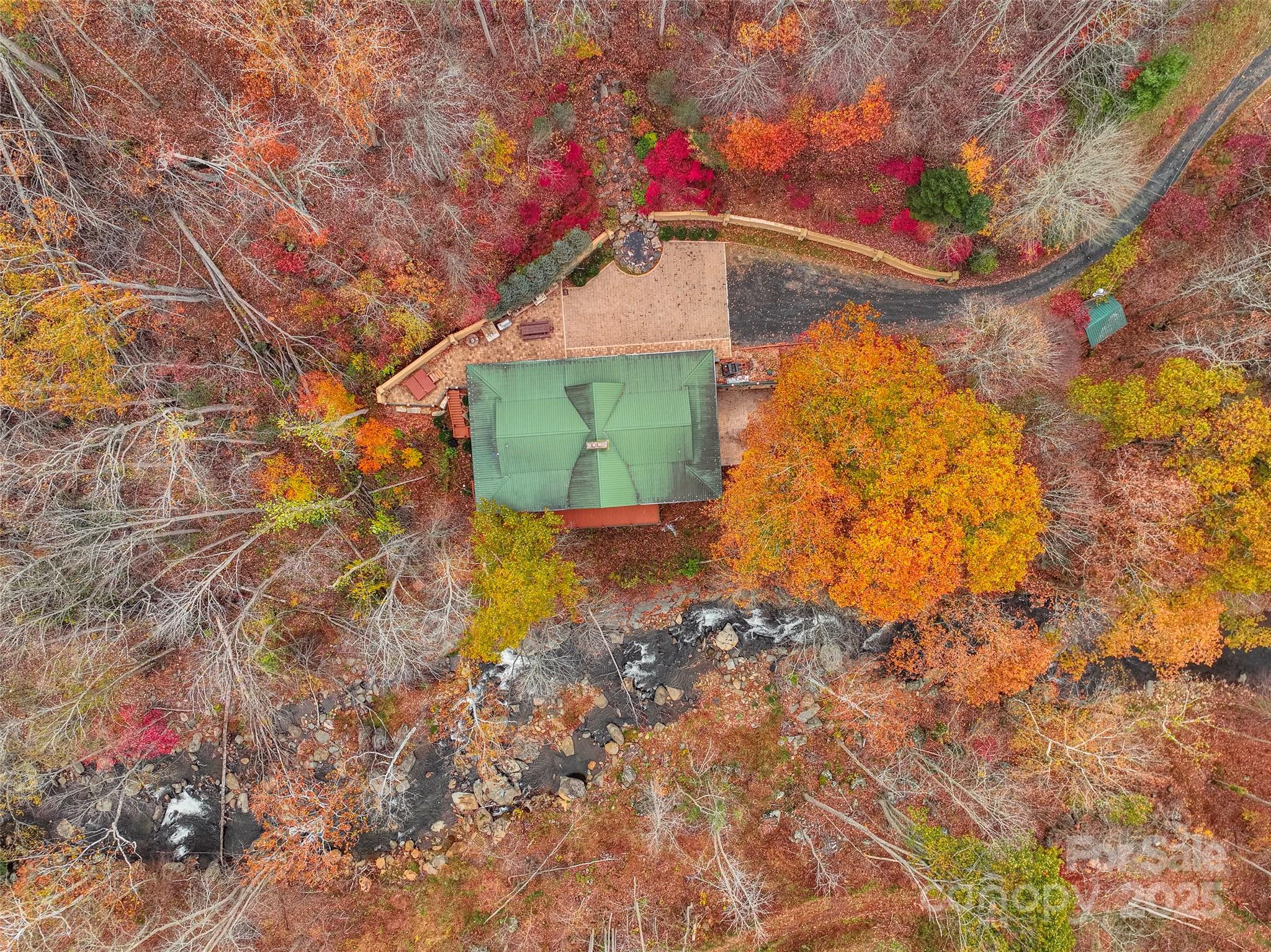 90 Rogers Creek Drive — Bakersville