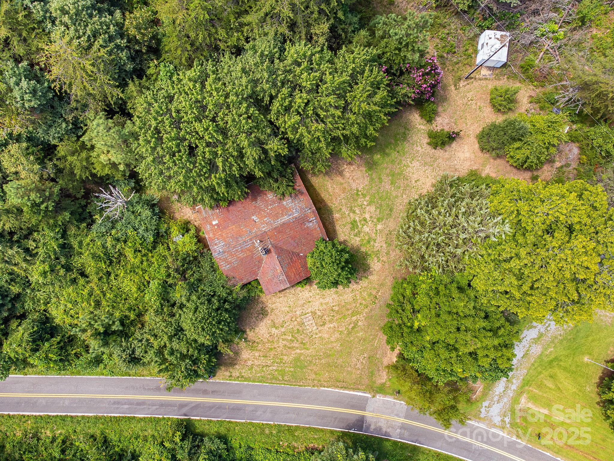 211 Luckadoo Road — Bostic