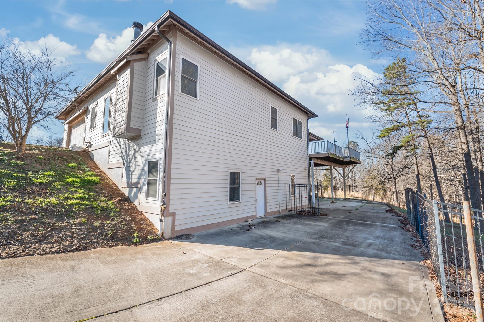 424 Rollingbrook Road — Kings Mountain