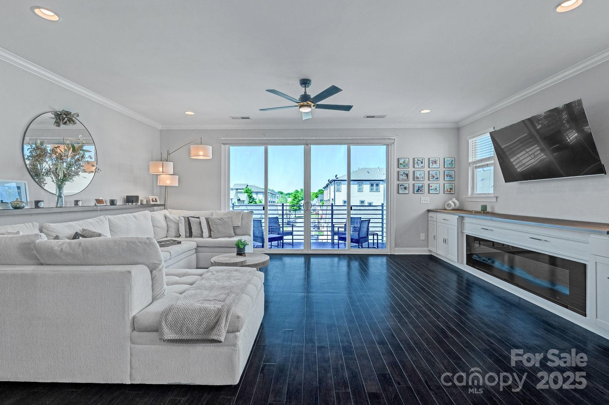 2551 Statesville Avenue — Charlotte