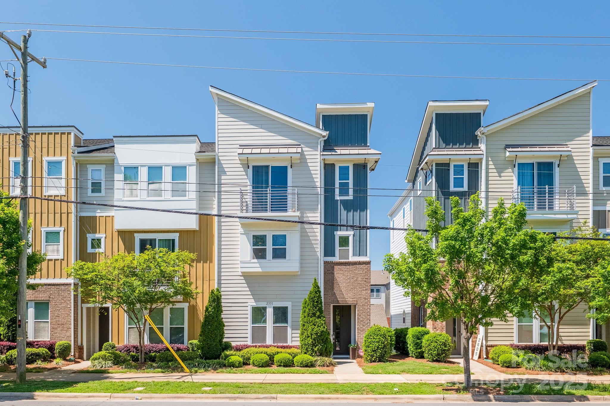 2551 Statesville Avenue — Charlotte