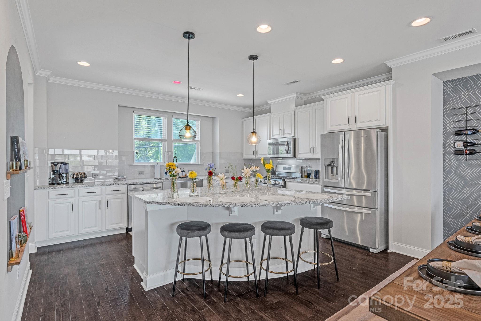 2551 Statesville Avenue — Charlotte