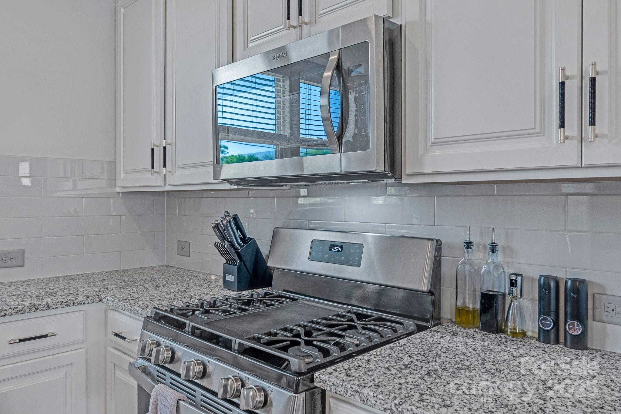2551 Statesville Avenue — Charlotte