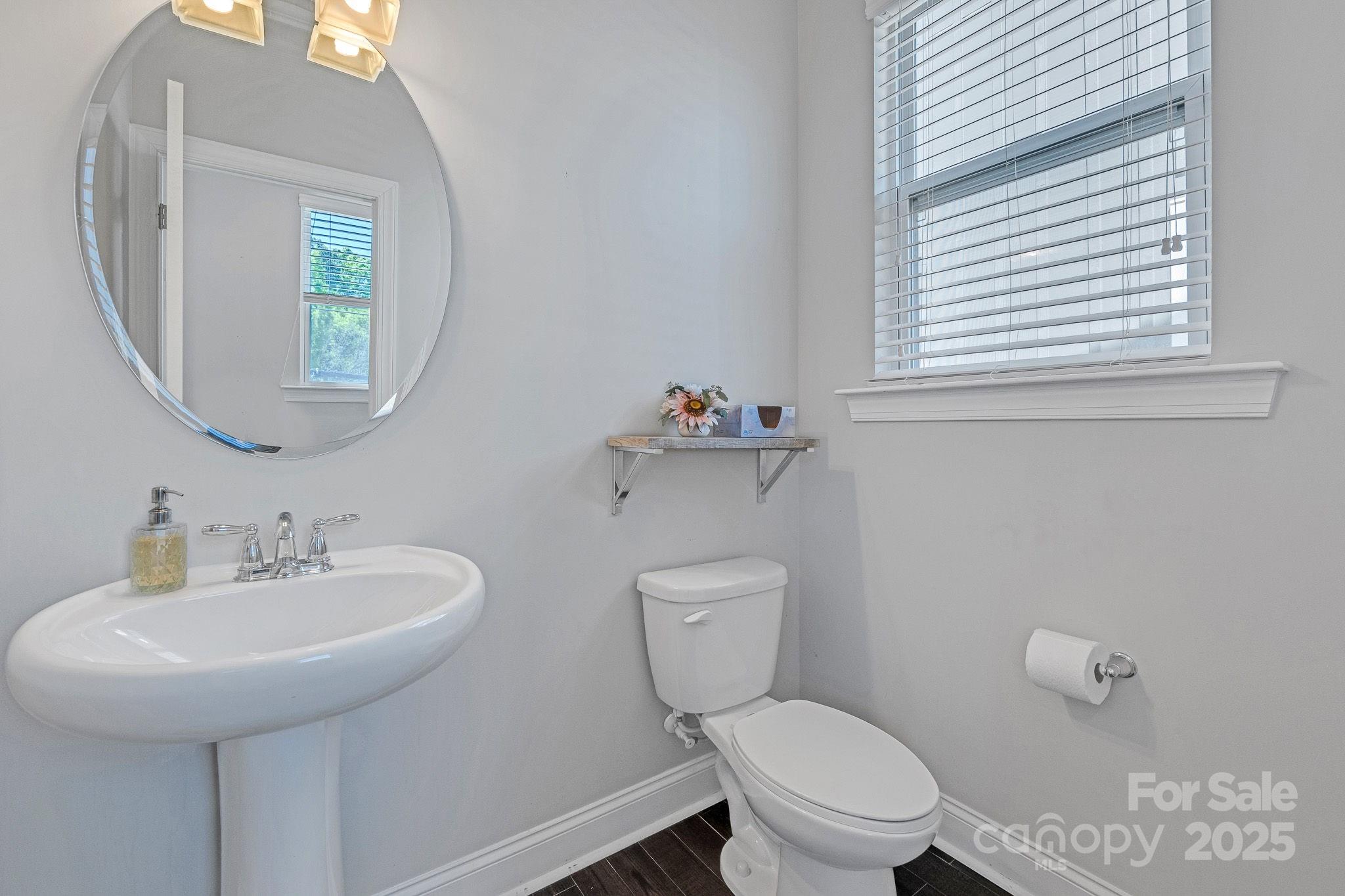 2551 Statesville Avenue — Charlotte