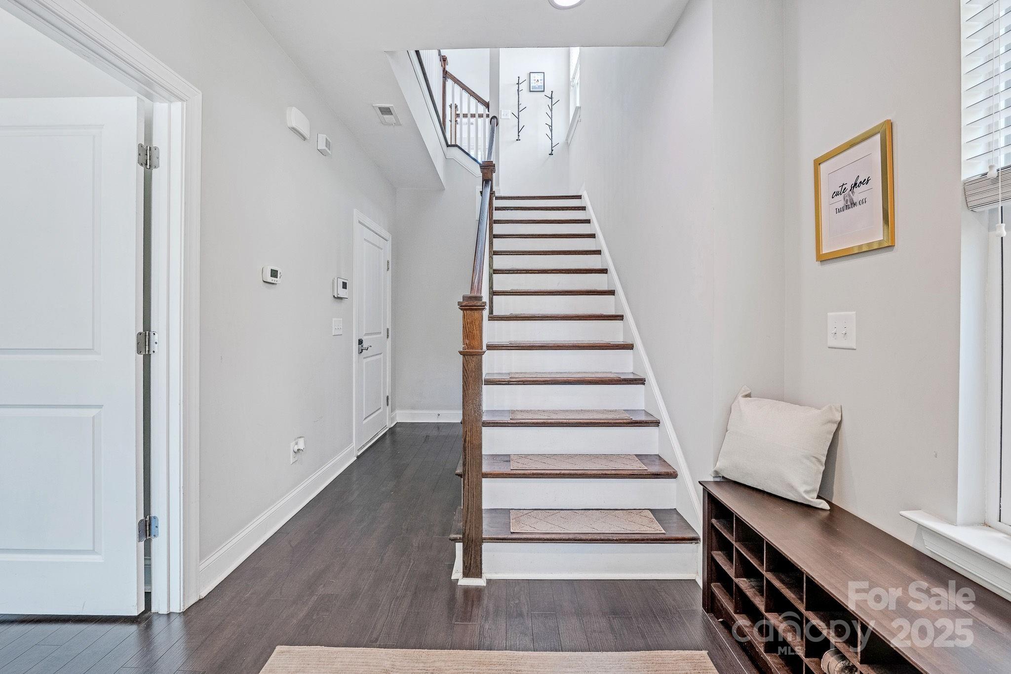 2551 Statesville Avenue — Charlotte