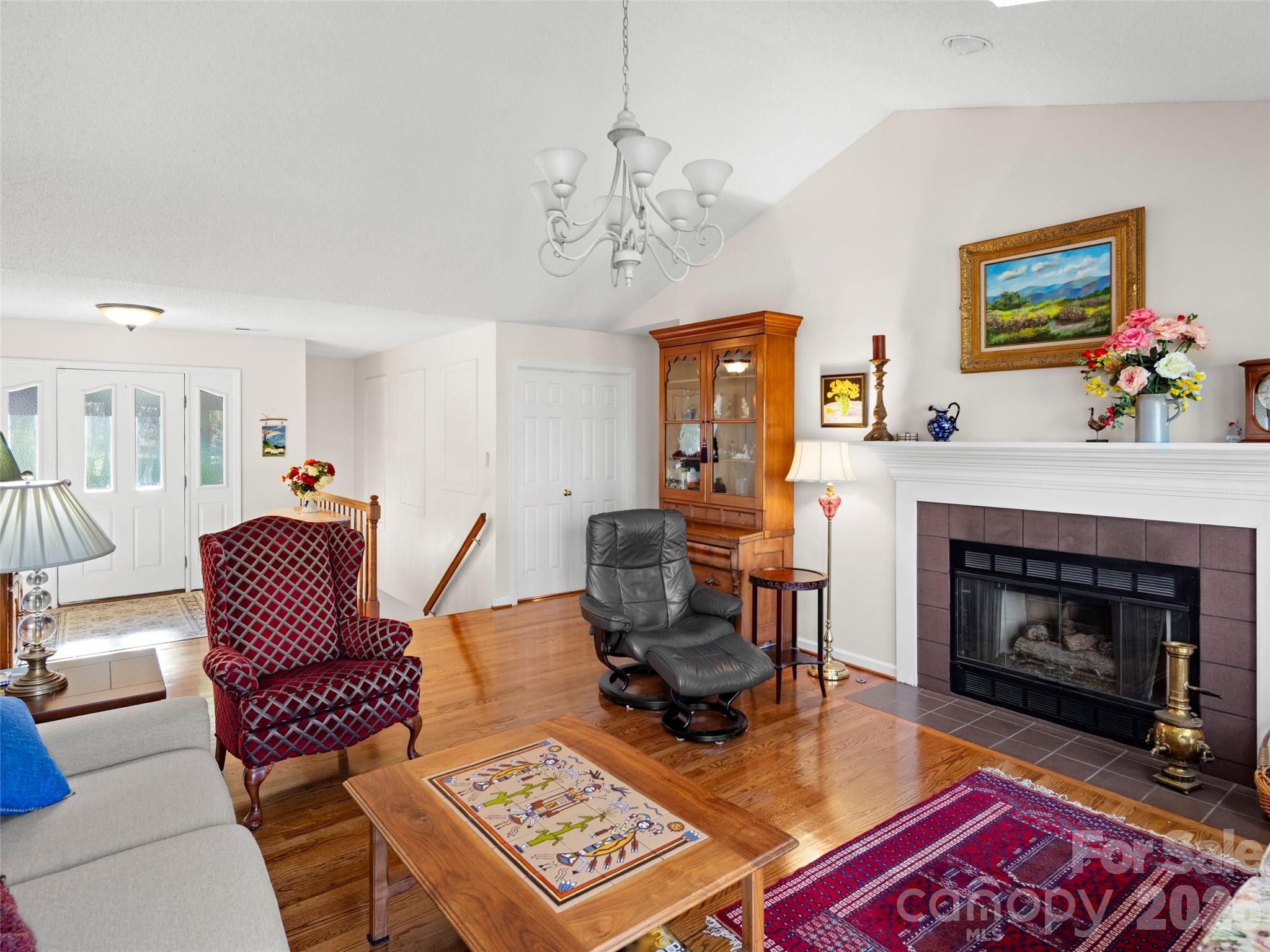108 Galloway Drive — Asheville