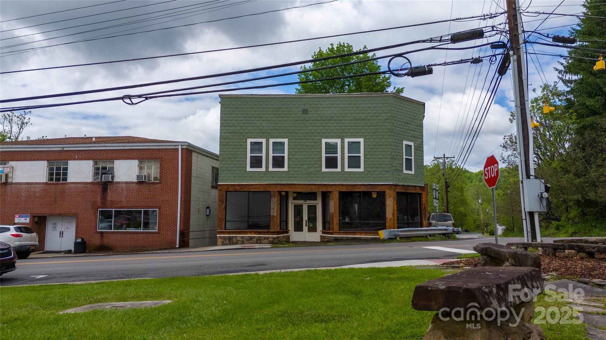 23 N 226 Highway — Bakersville