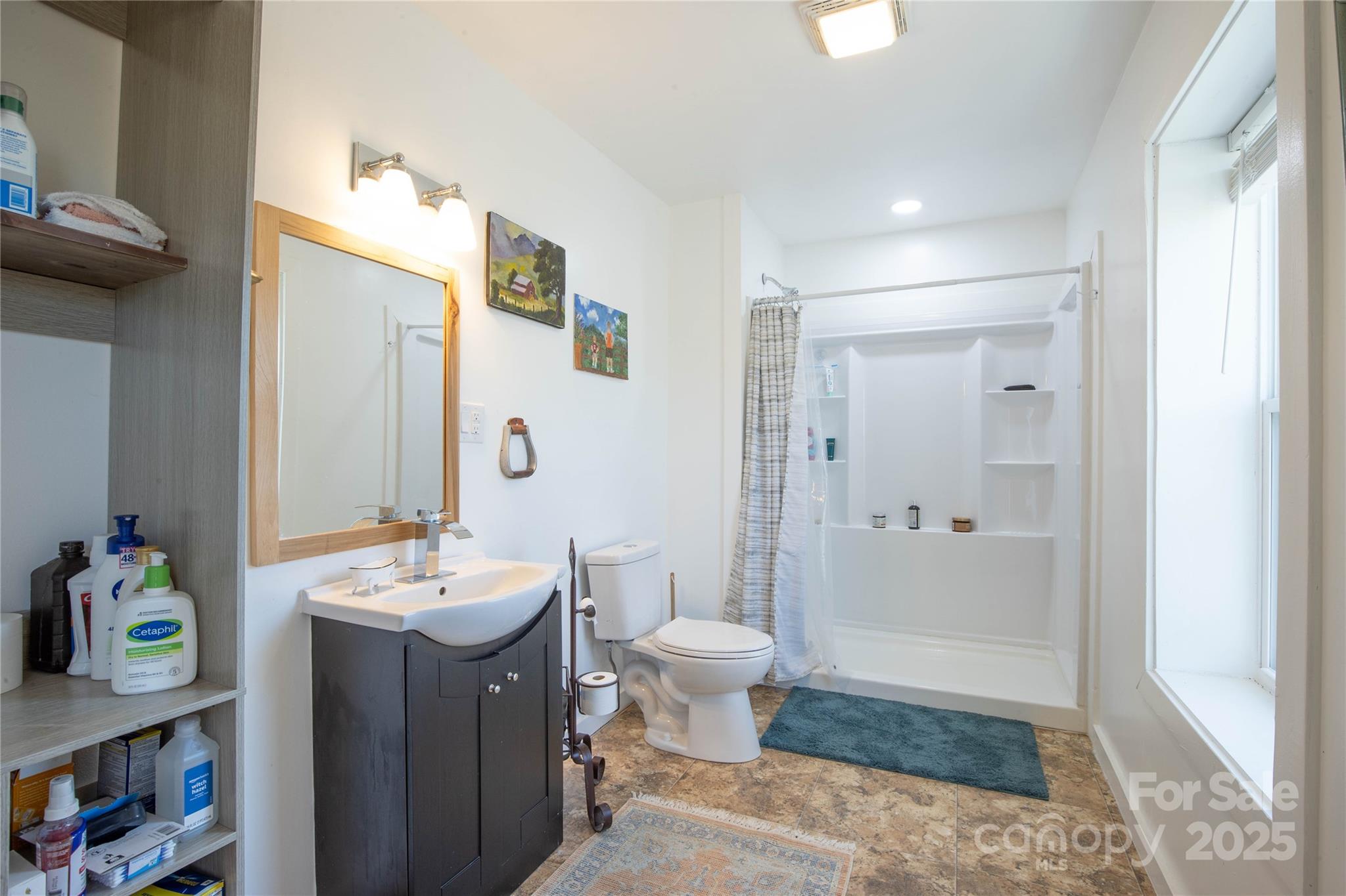 23 N 226 Highway — Bakersville