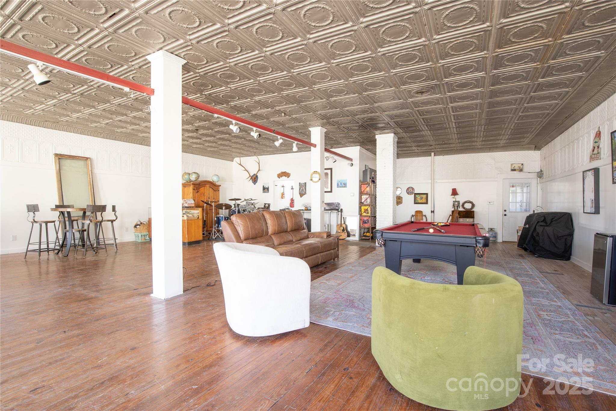 23 N 226 Highway — Bakersville