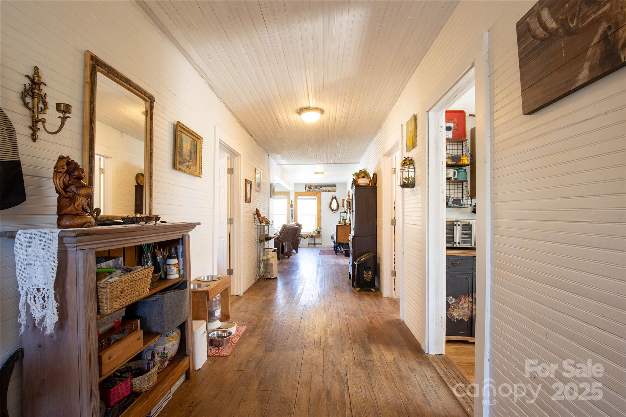 23 N 226 Highway — Bakersville