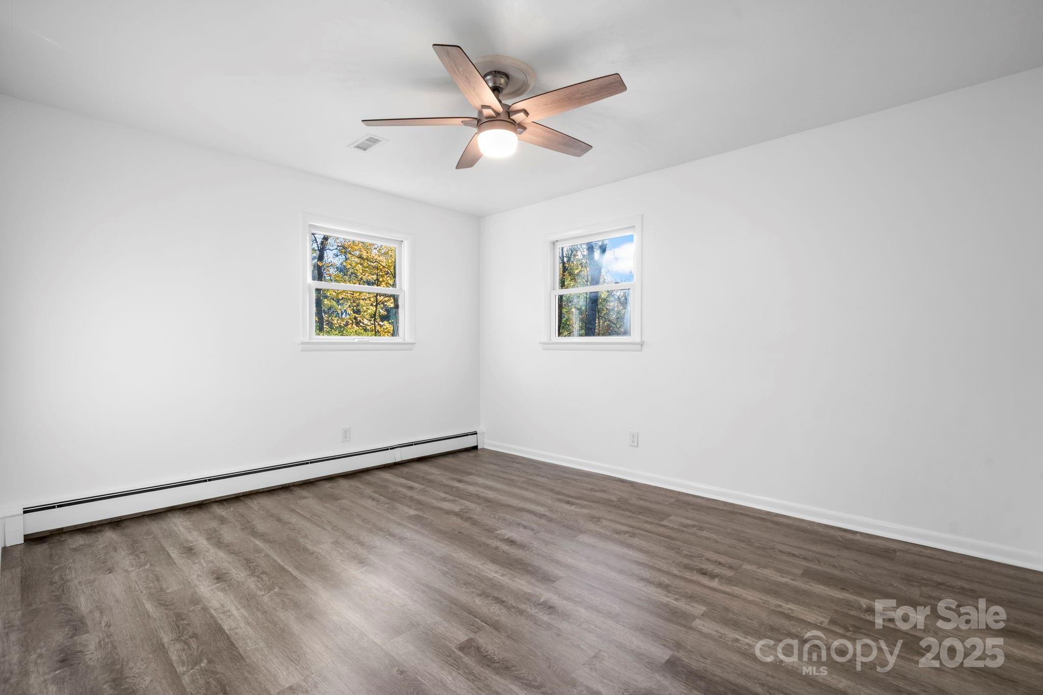 1185 10th Street Place Circle NW — Hickory