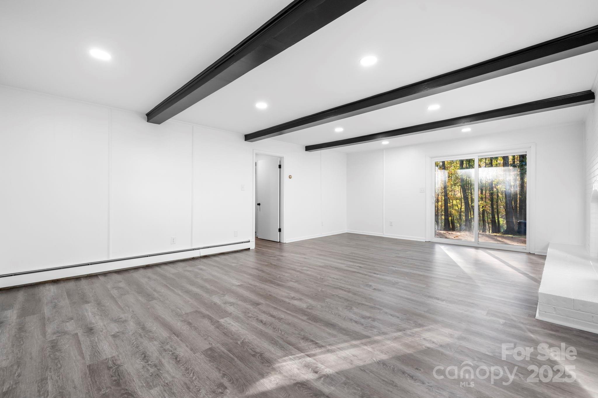 1185 10th Street Place Circle NW — Hickory