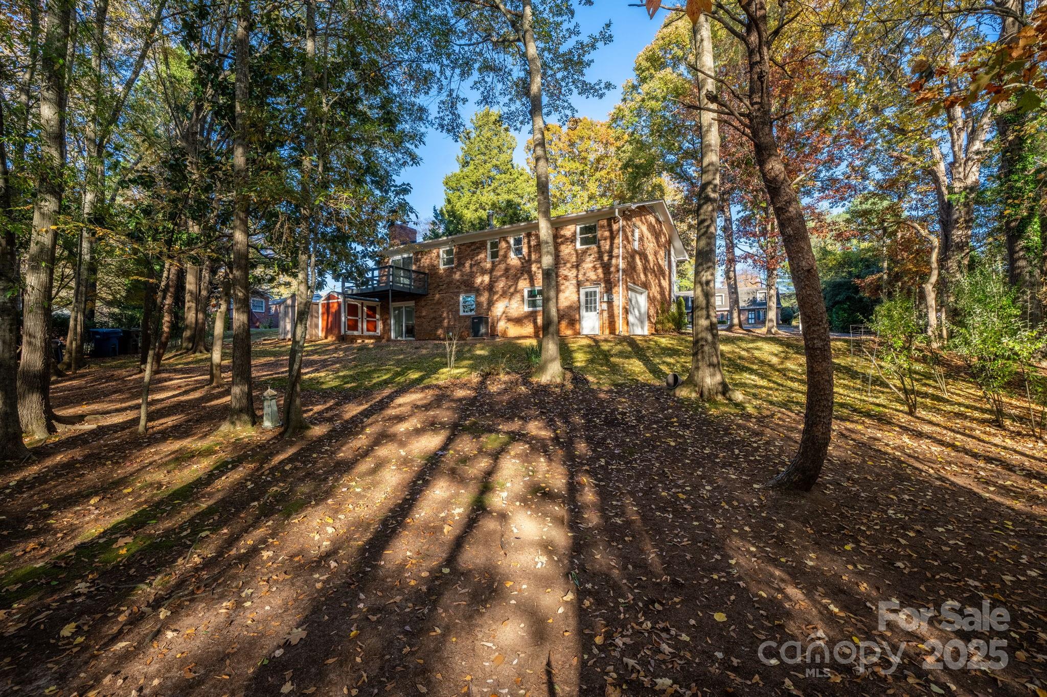1185 10th Street Place Circle NW — Hickory