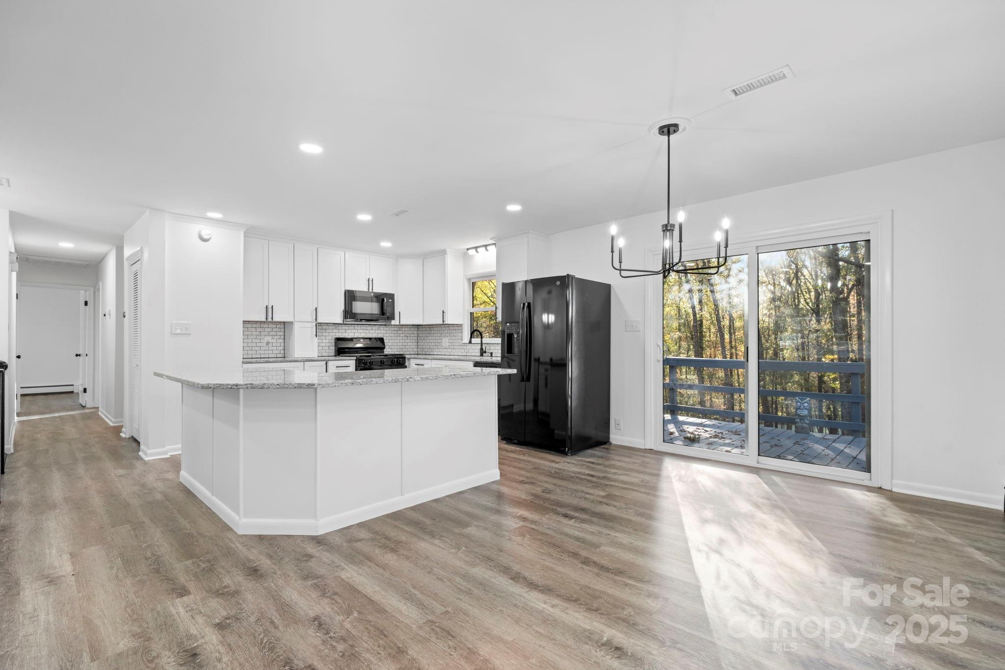 1185 10th Street Place Circle NW — Hickory