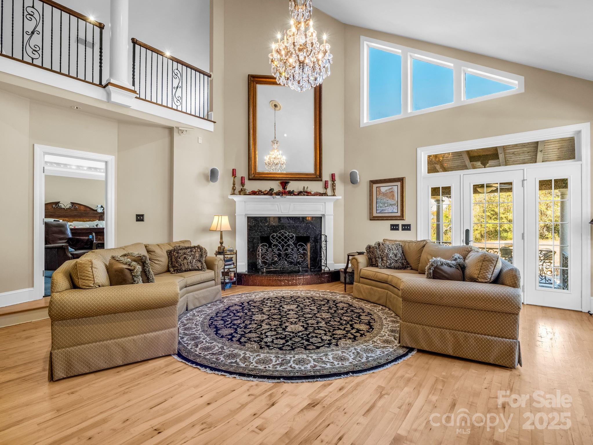 1102 S Mountain Road — Bostic
