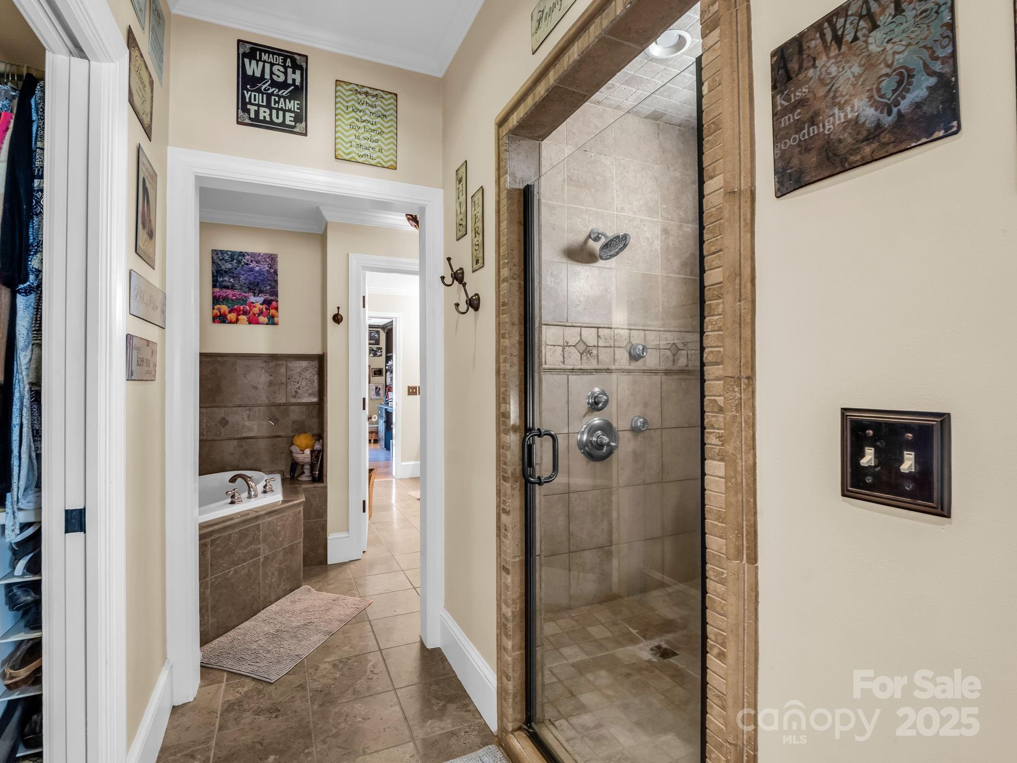 1102 S Mountain Road — Bostic