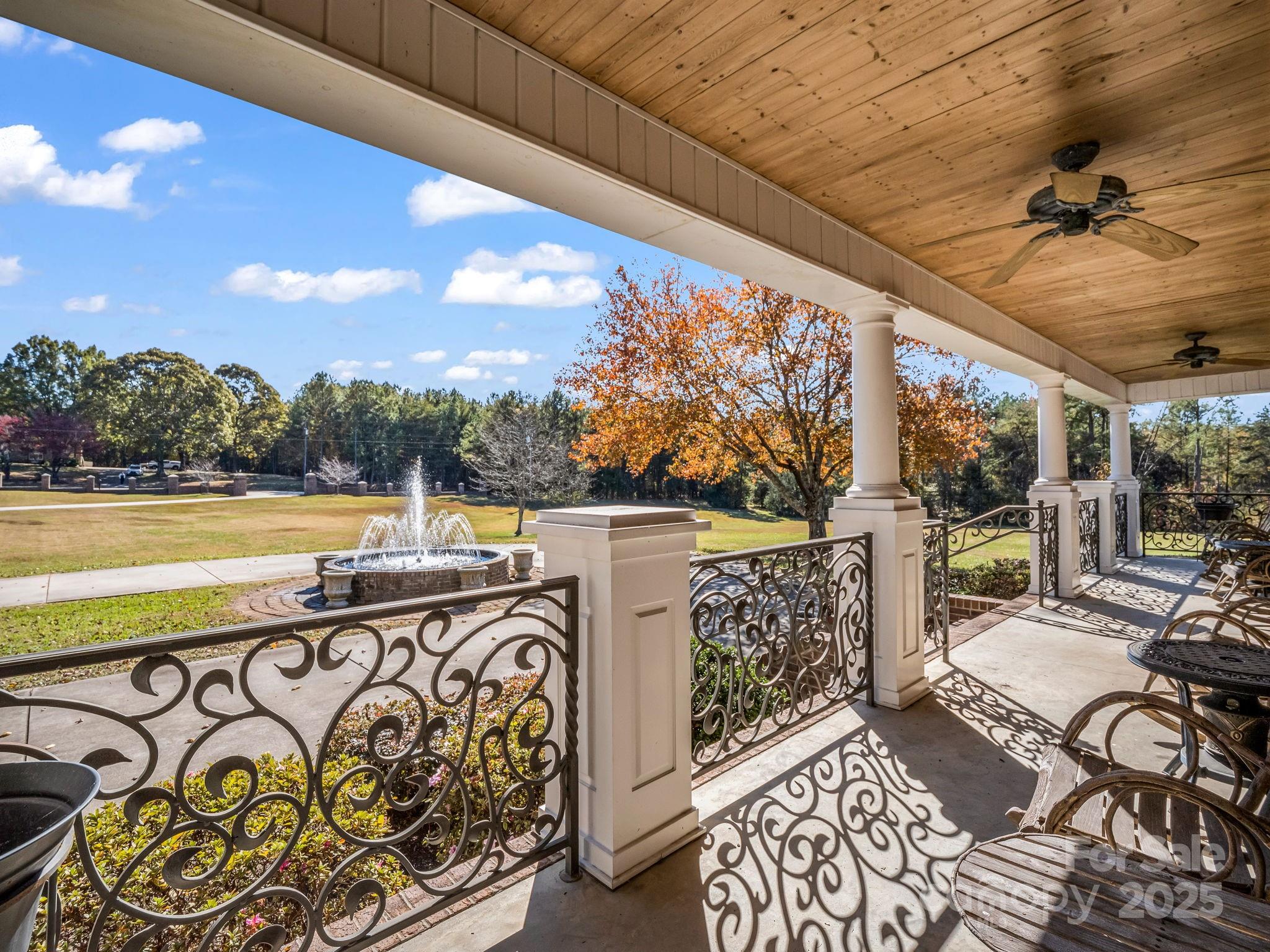 1102 S Mountain Road — Bostic
