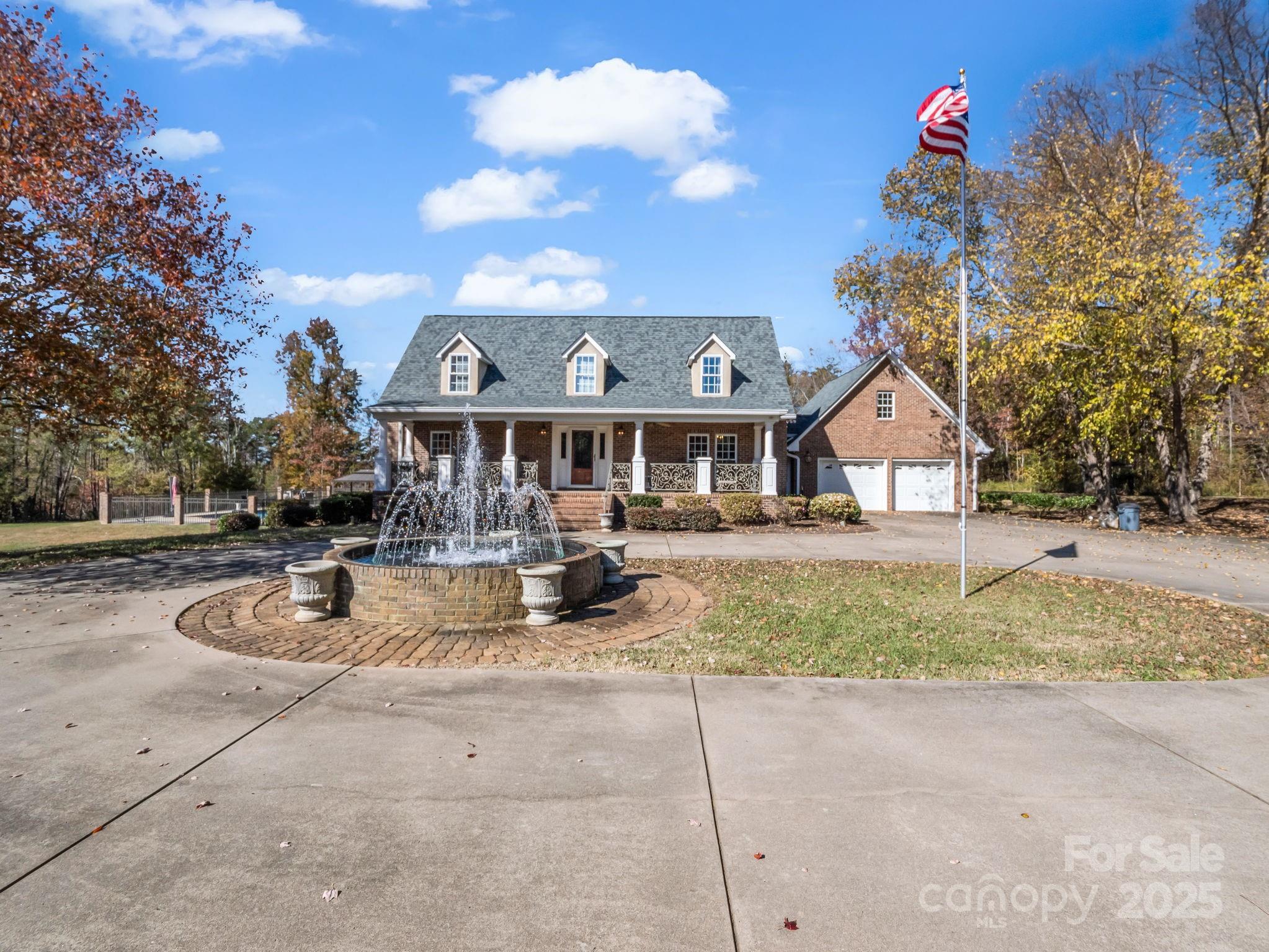1102 S Mountain Road — Bostic