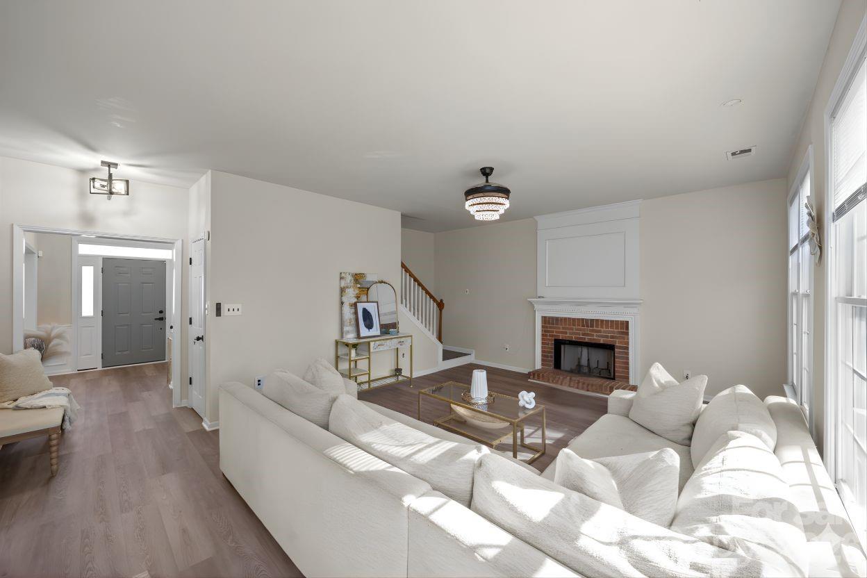 7708 Harrington Woods Road — Charlotte