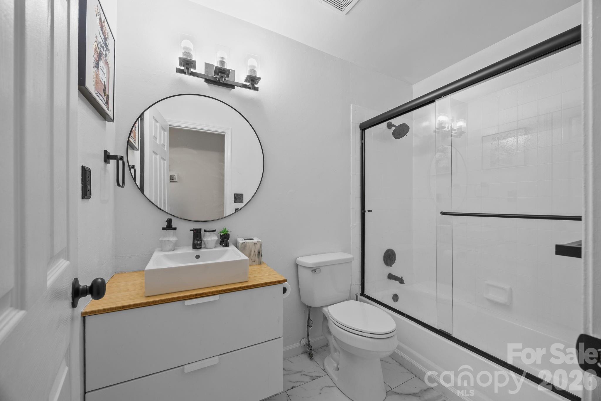 7708 Harrington Woods Road — Charlotte