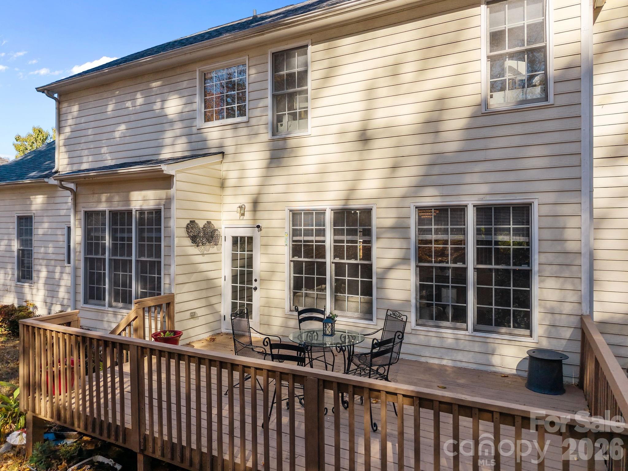 7708 Harrington Woods Road — Charlotte