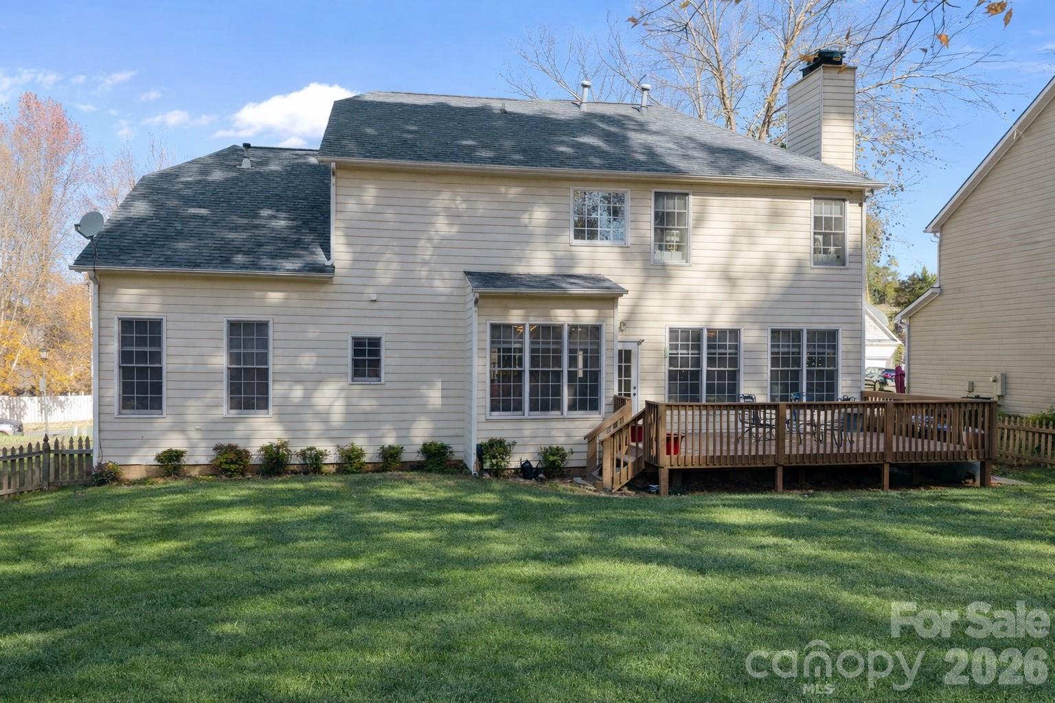 7708 Harrington Woods Road — Charlotte