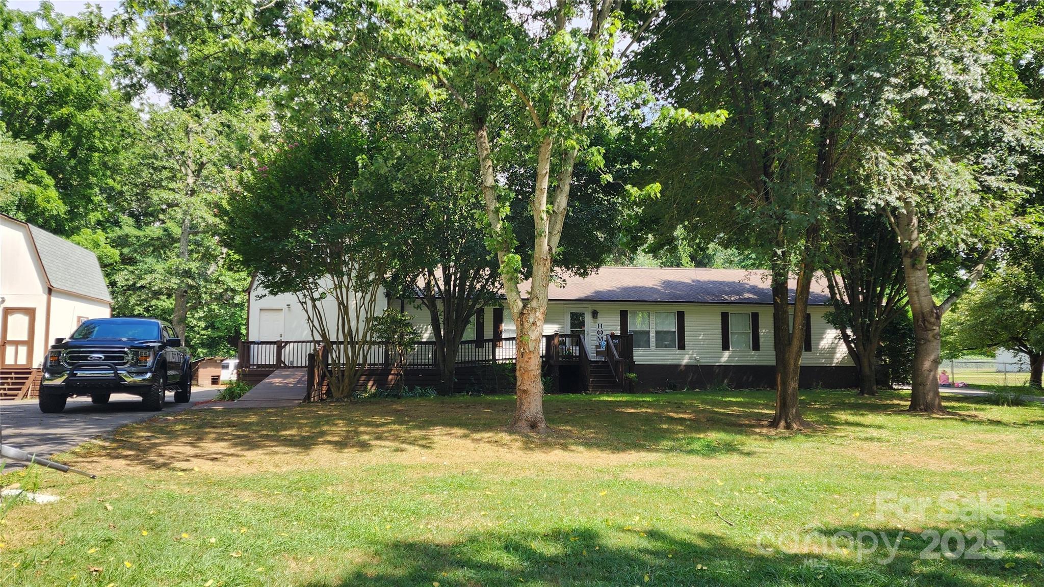 1235 Sulphur Springs Road — Waynesville
