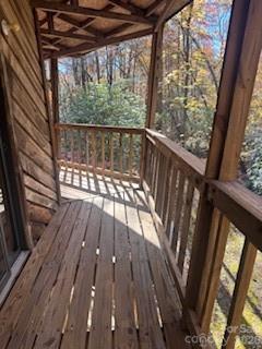 667 Pinewood Knoll Drive — Hendersonville