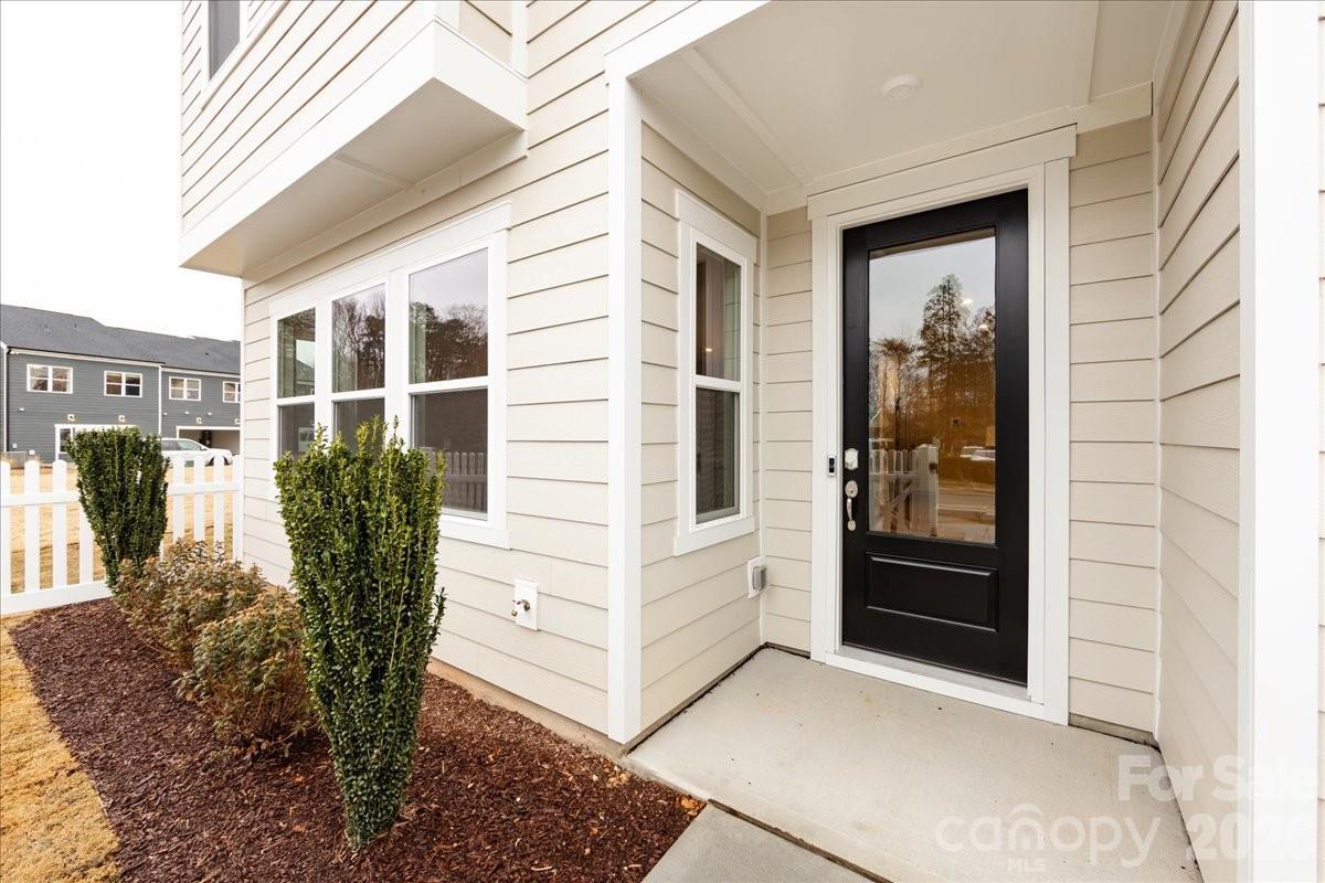 8434 Discovery Lane — Charlotte