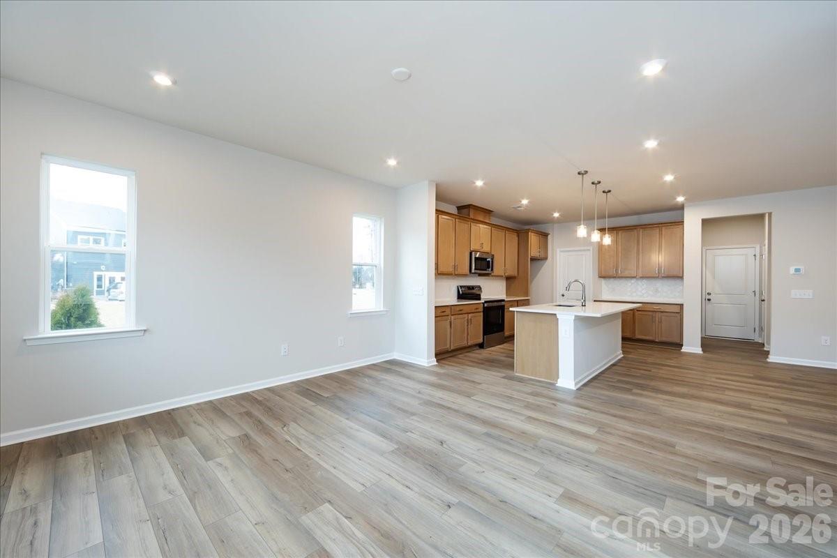 8434 Discovery Lane — Charlotte
