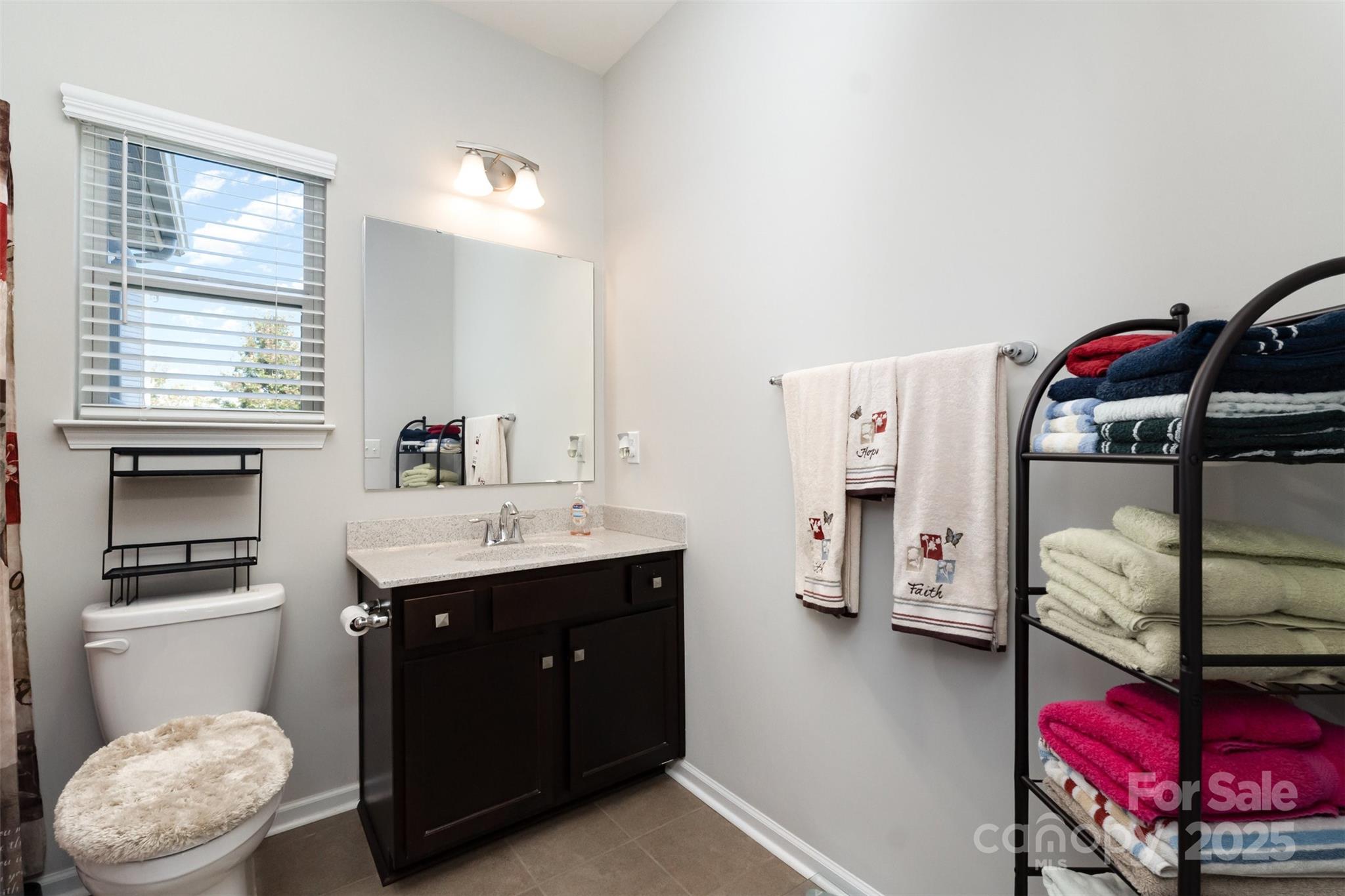 423 Crisfield Court — York