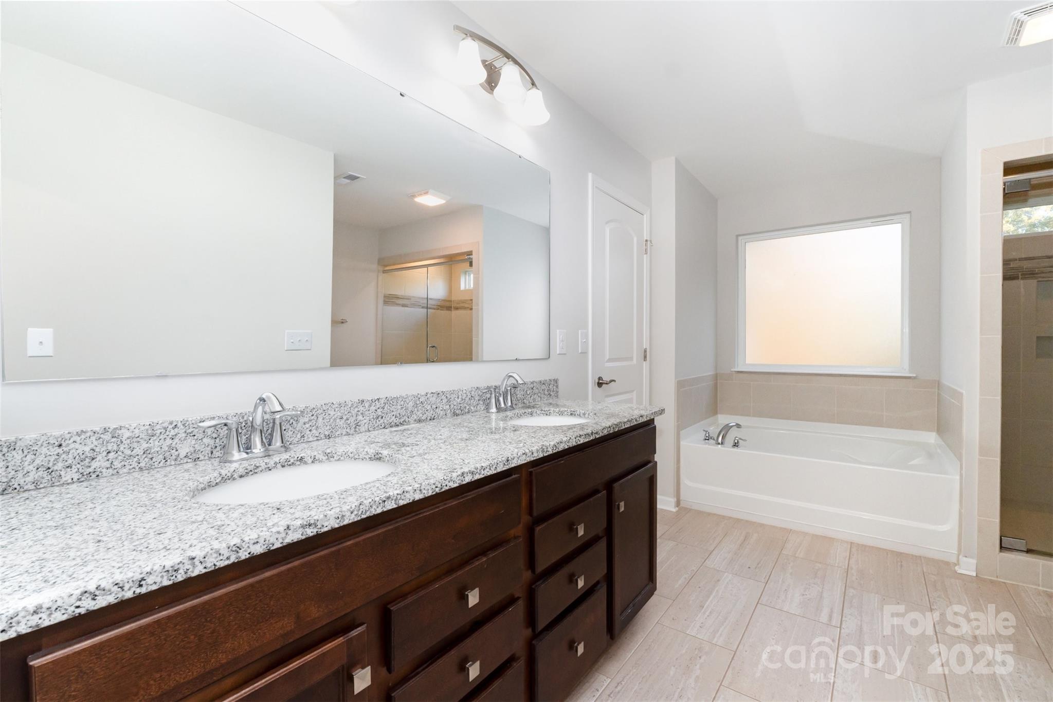 423 Crisfield Court — York