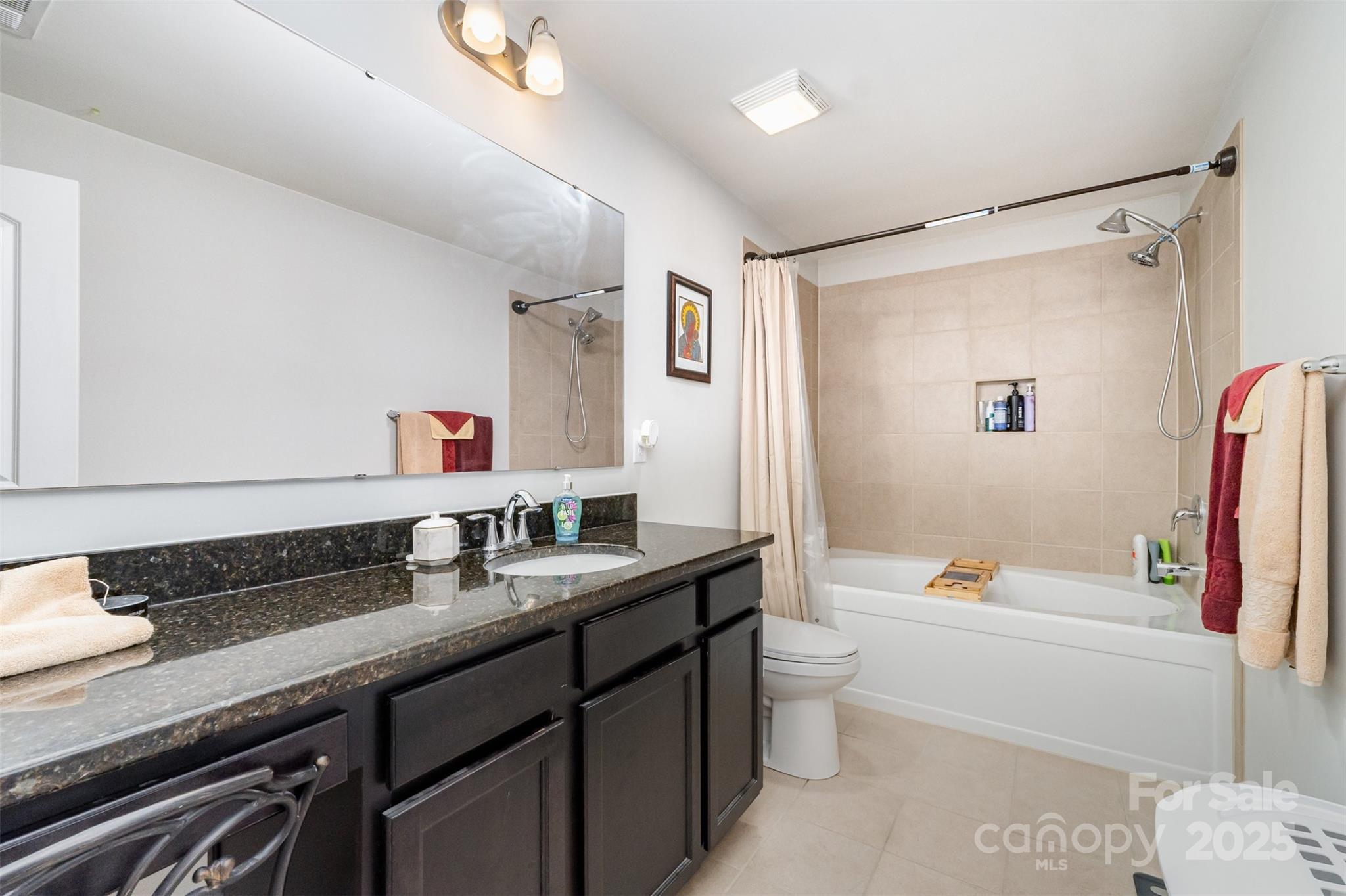 423 Crisfield Court — York