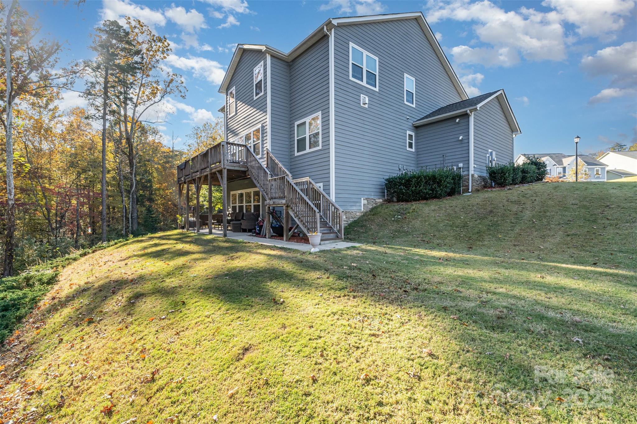 423 Crisfield Court — York