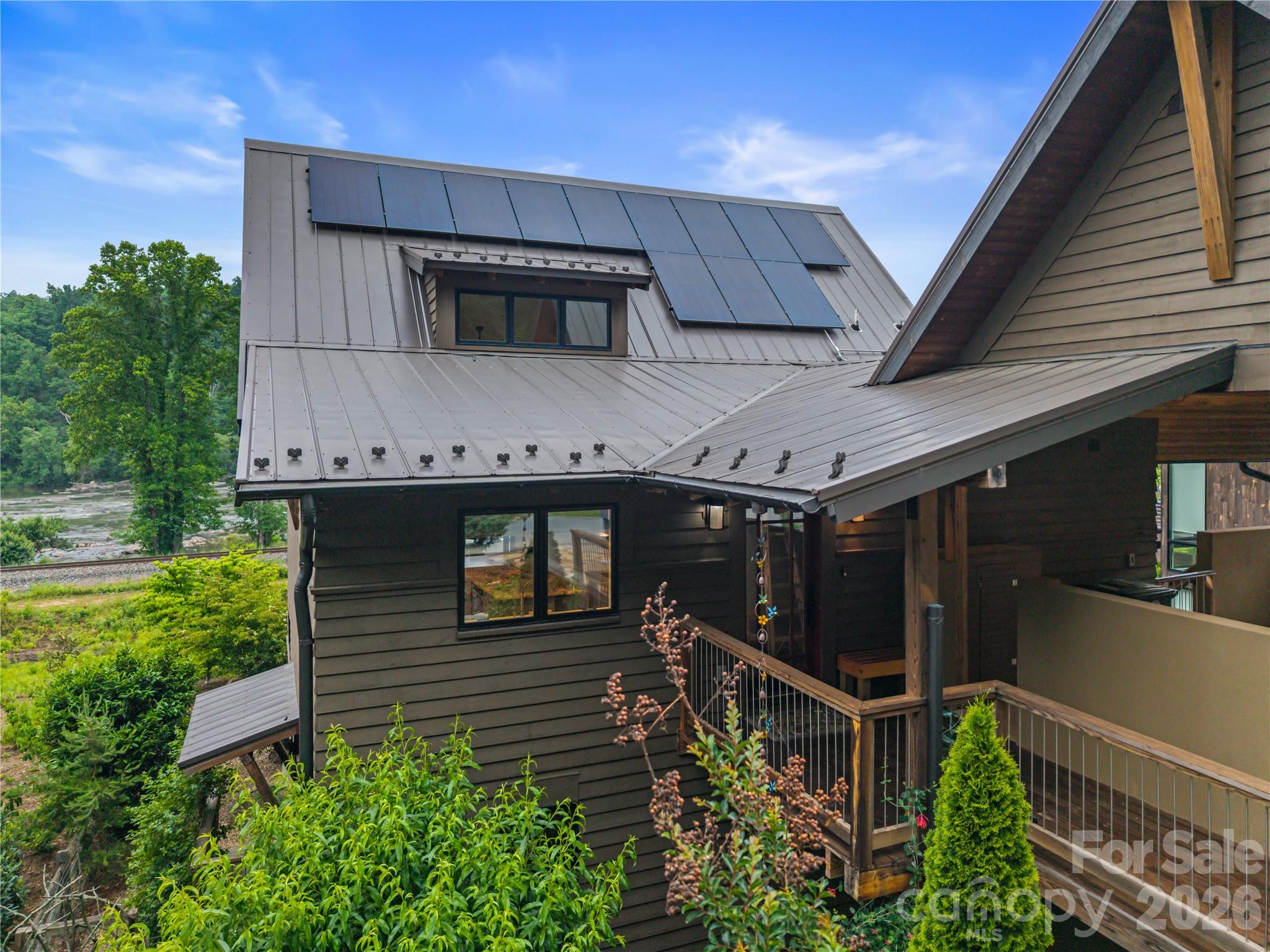 40 River Run — Asheville