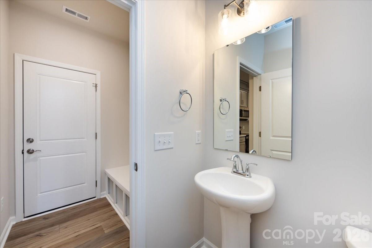 8430 Discovery Lane — Charlotte