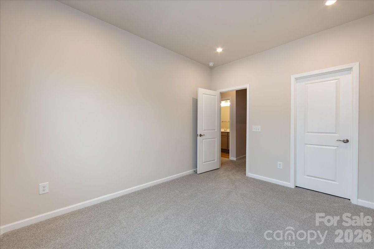 8430 Discovery Lane — Charlotte
