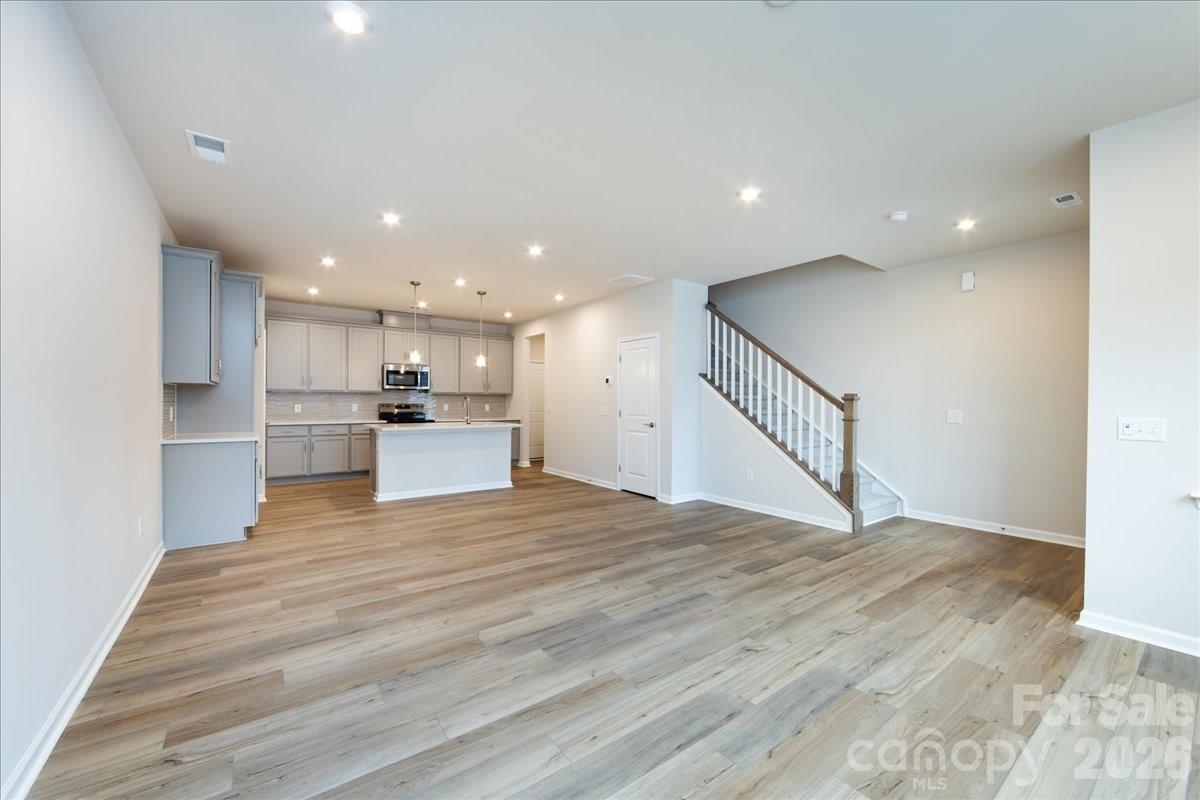 8430 Discovery Lane — Charlotte