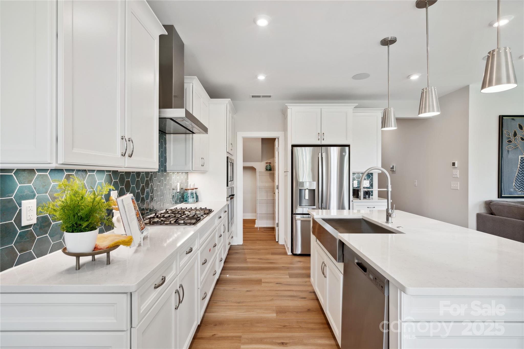 312 Ardmore Drive — Belmont