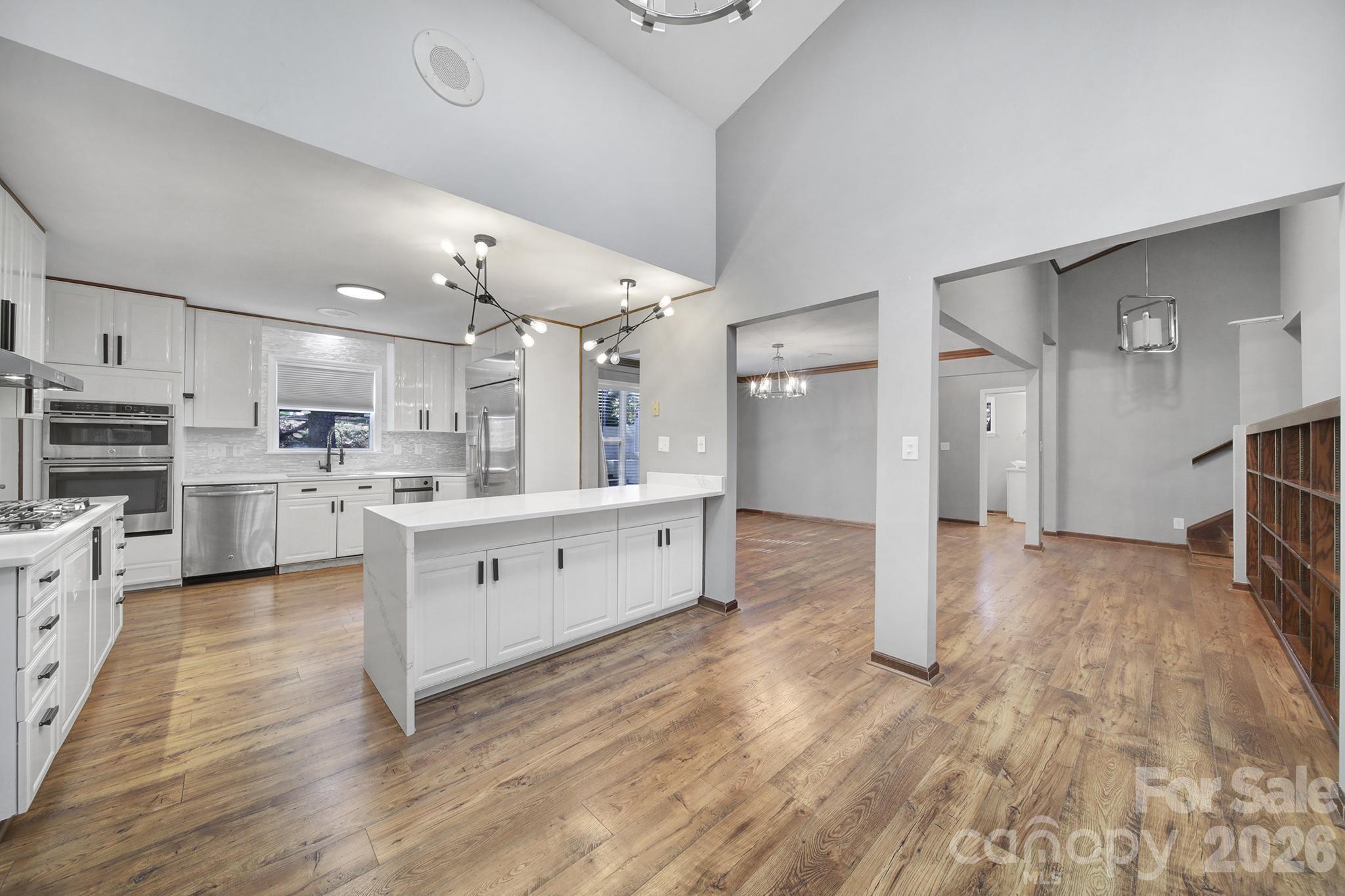 7005 Tega Cay Drive — Tega Cay
