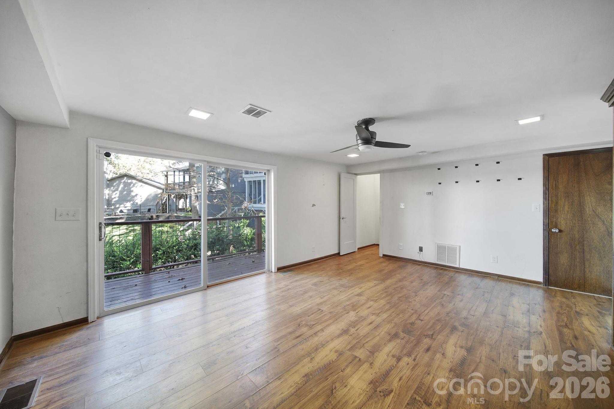 7005 Tega Cay Drive — Tega Cay