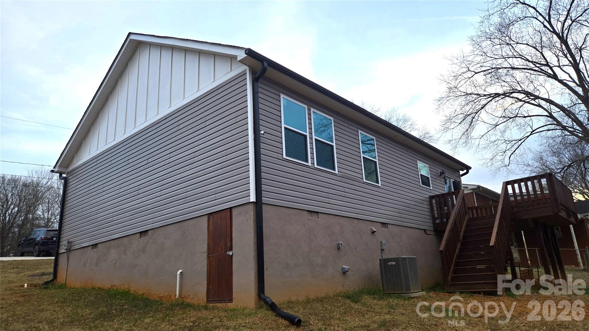 828 Cabaniss Drive — Shelby
