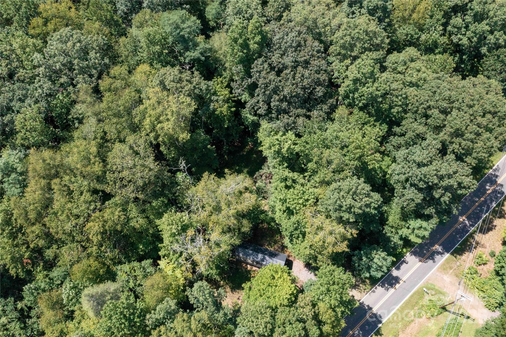 245 White Oak Creek Road — Burnsville