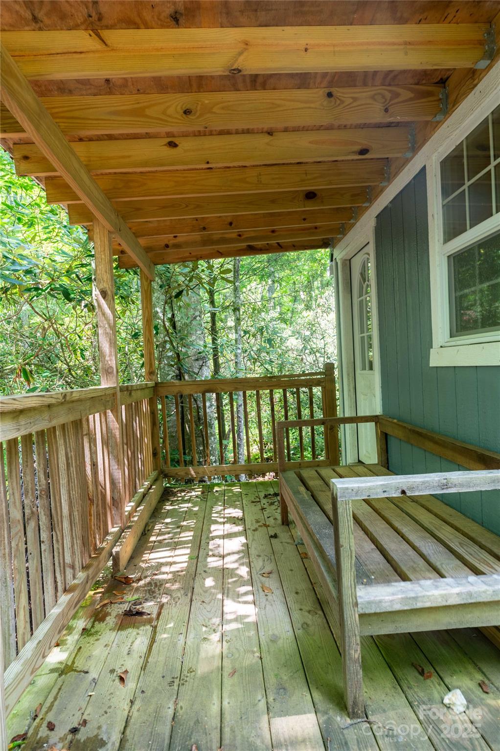 245 White Oak Creek Road — Burnsville