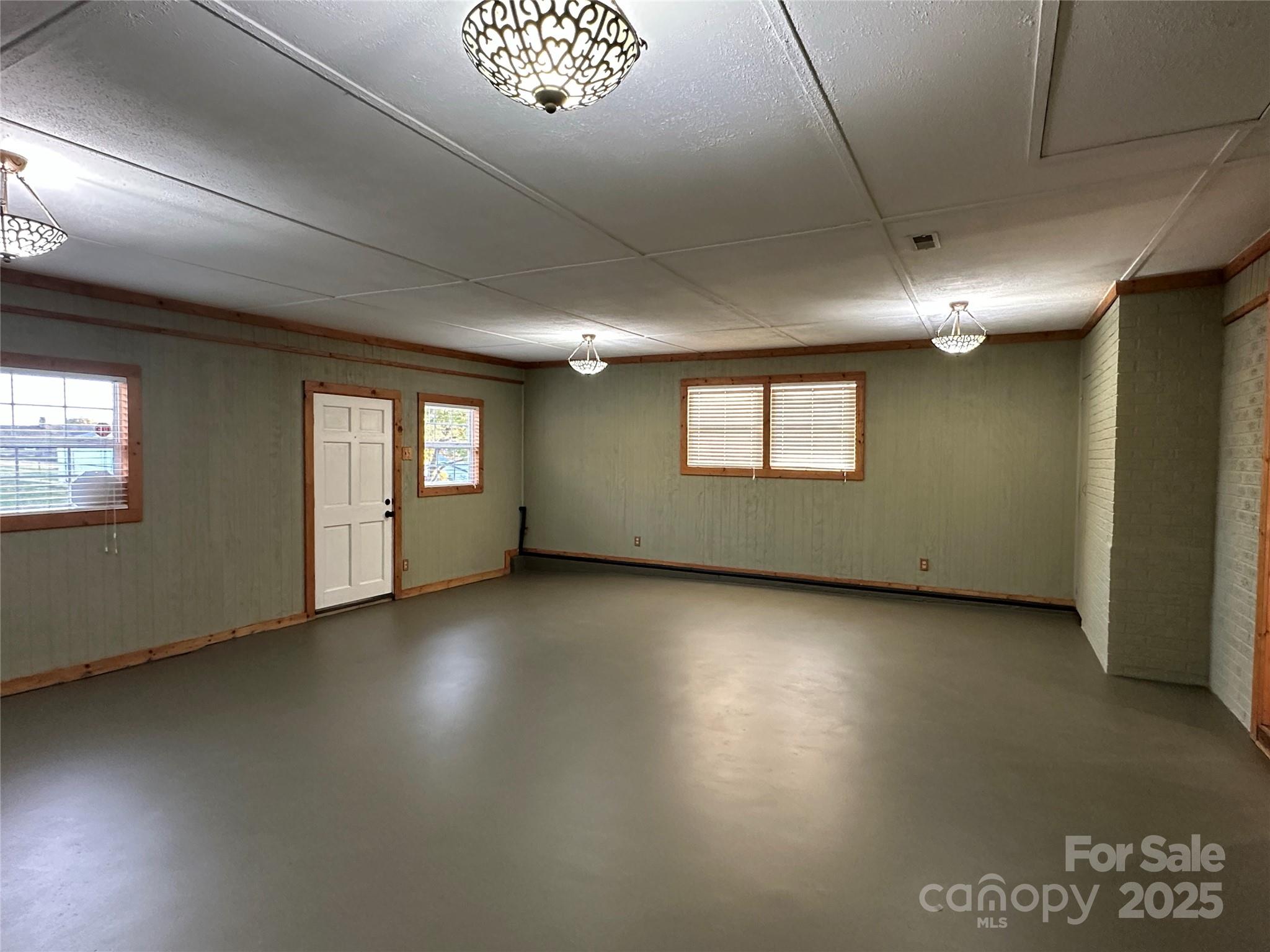 2945 Freezer Locker Road — Hudson