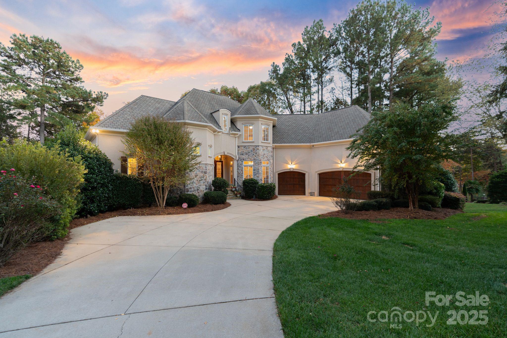9225 Fair Oak Drive — Sherrills Ford