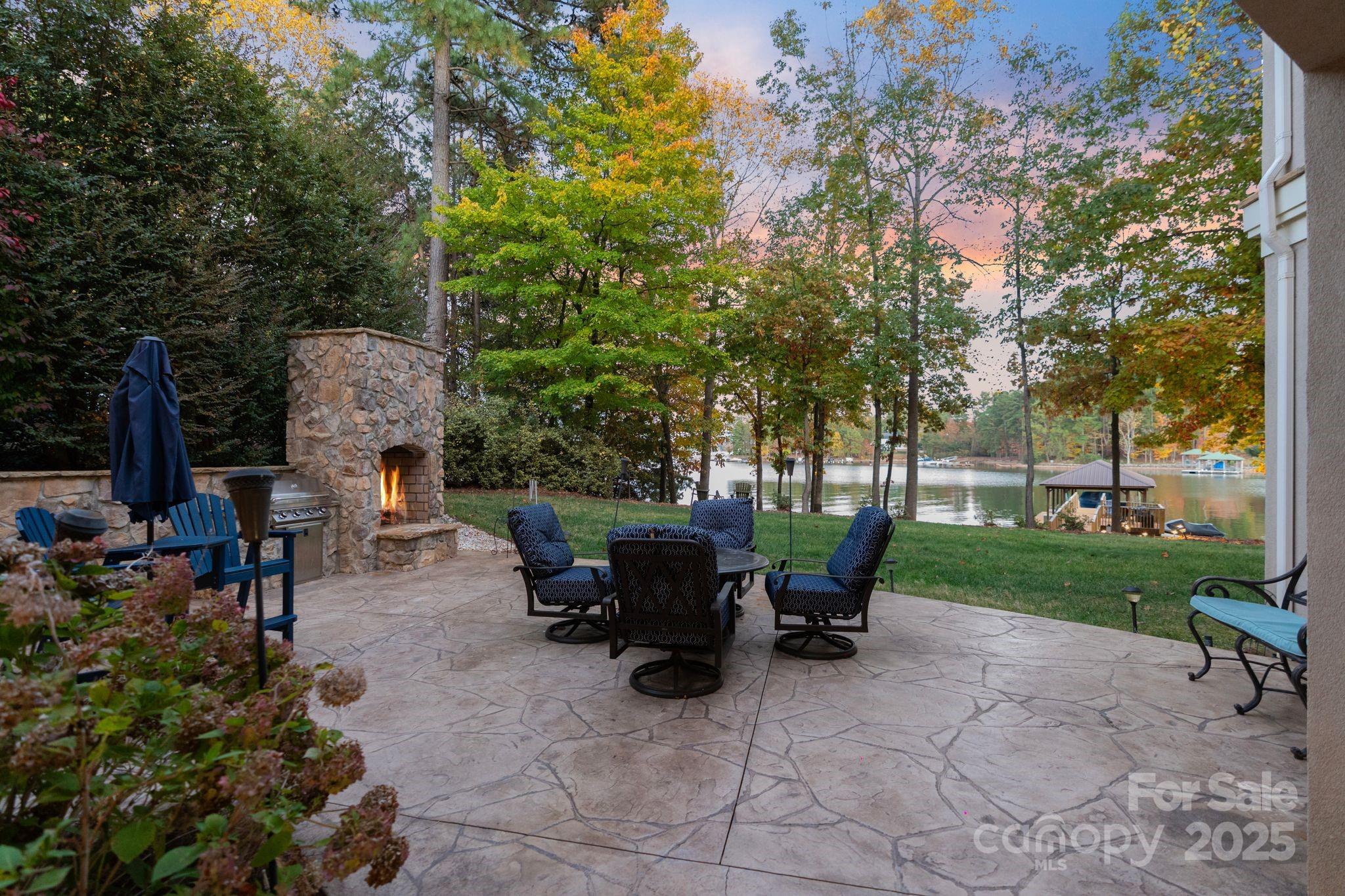 9225 Fair Oak Drive — Sherrills Ford