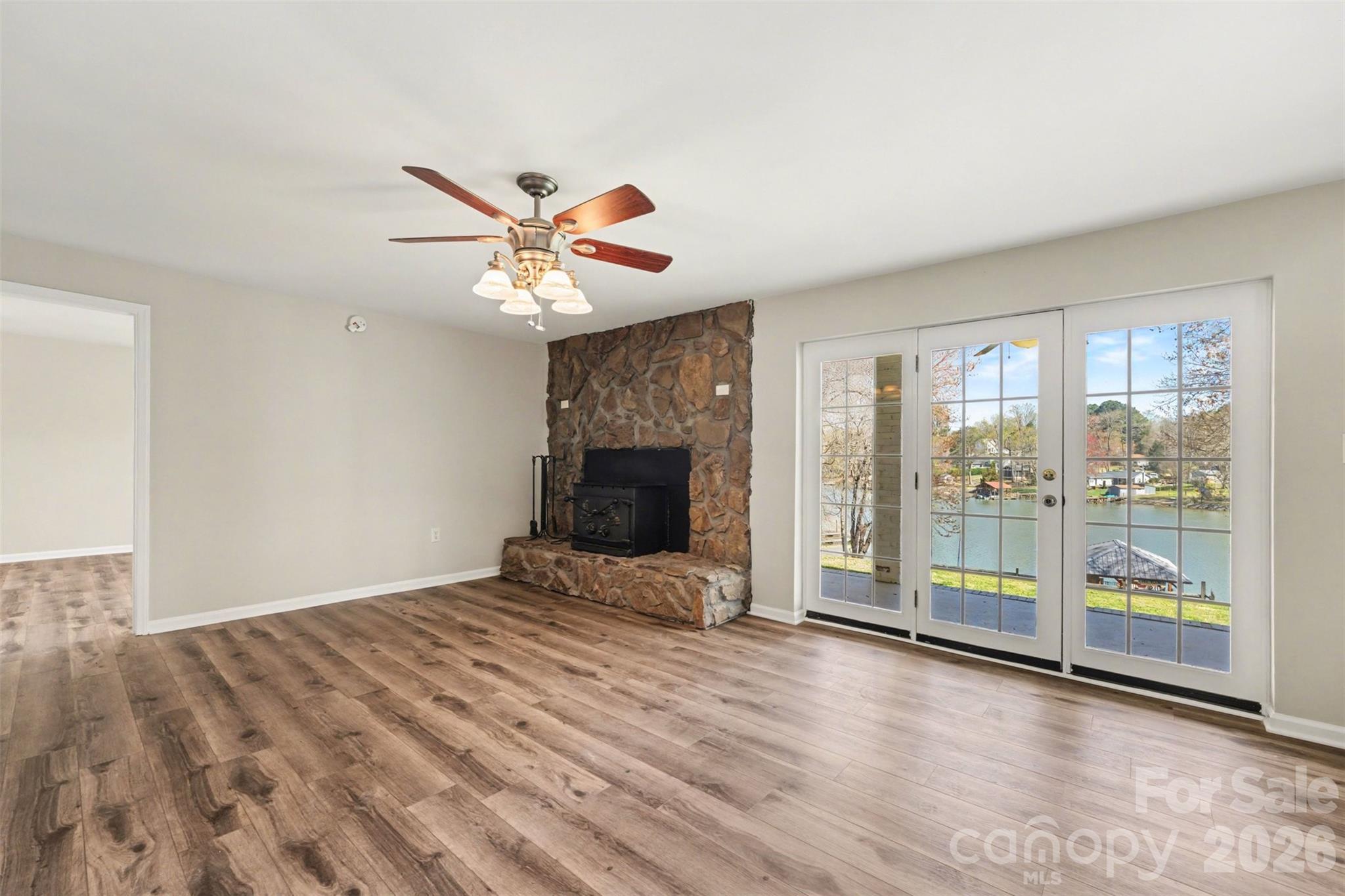7088 Wateredge Drive — Sherrills Ford