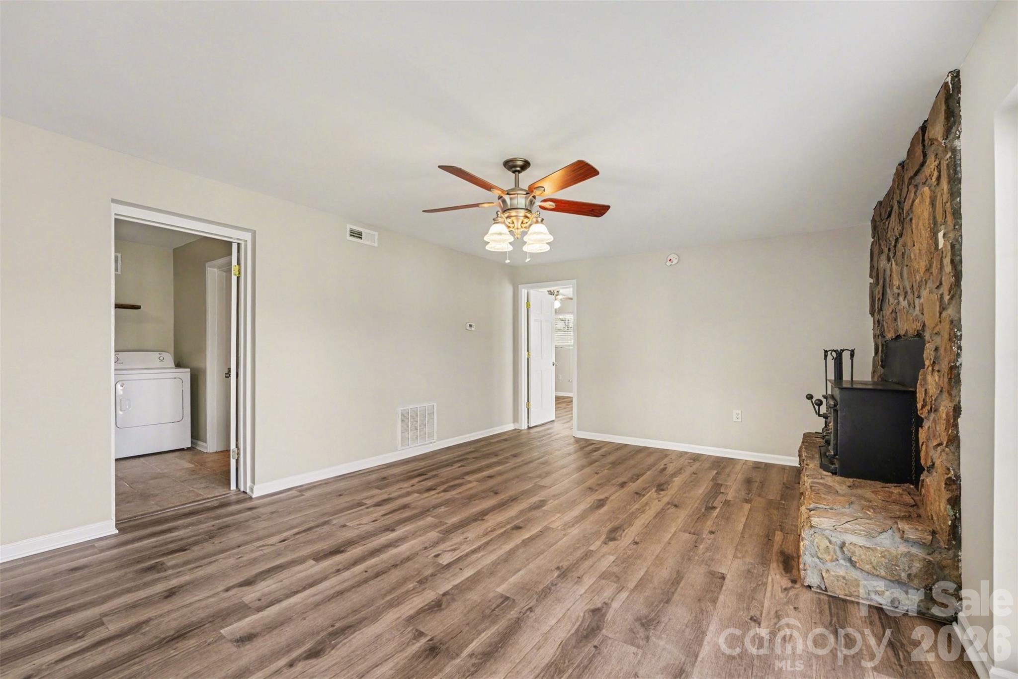 7088 Wateredge Drive — Sherrills Ford