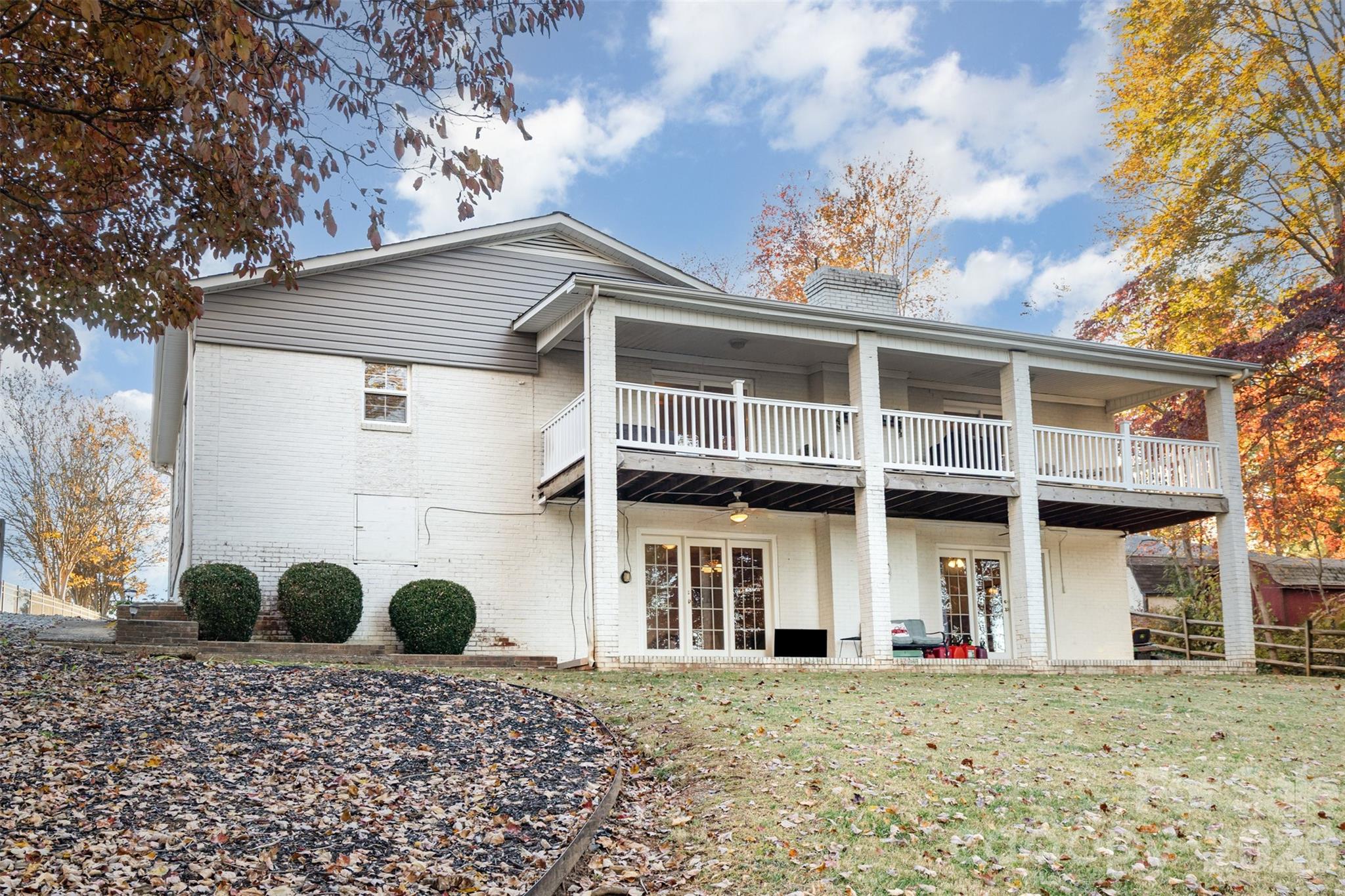 7088 Wateredge Drive — Sherrills Ford